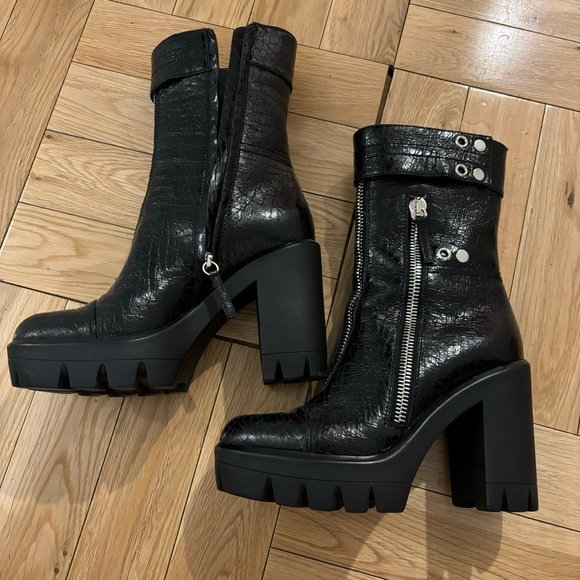 Giuseppe Zanotti Women's Gintonic Croc Embossed High Heel Platform Booties - Picture 2 of 10